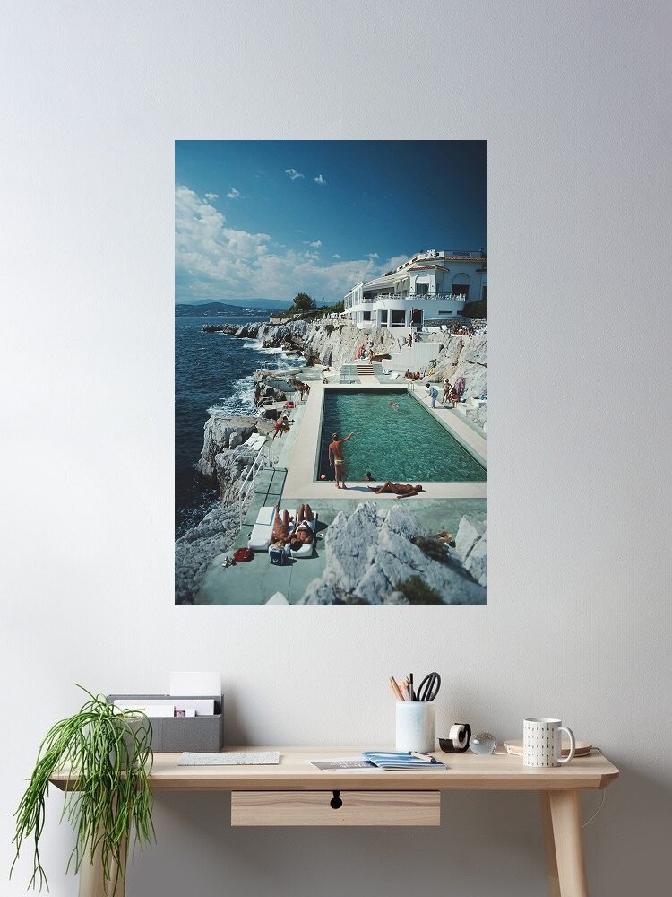 Luxury Lifestyle Picture - 레트로 풀사이드 호스트 럭셔리 라이프스타일 바이